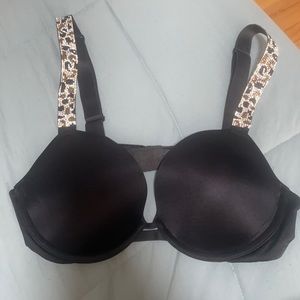 Brand new, no tags, Victoria Secrets bra 34B